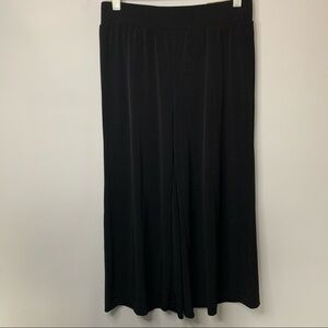 Women’s Chico’s black the ultimate fit cropped pants size 0